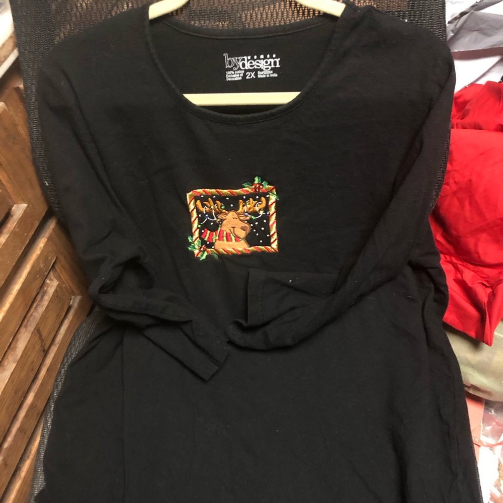 🎄By Design Christmas Reindeer Long Sleeve Tee- 508 *tee deal $20 or $15 w/offer